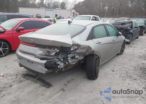 2021 Hyundai Elantra Sel z USA, uszkodzony, nr VIN 5NPLS4AG0MH017187